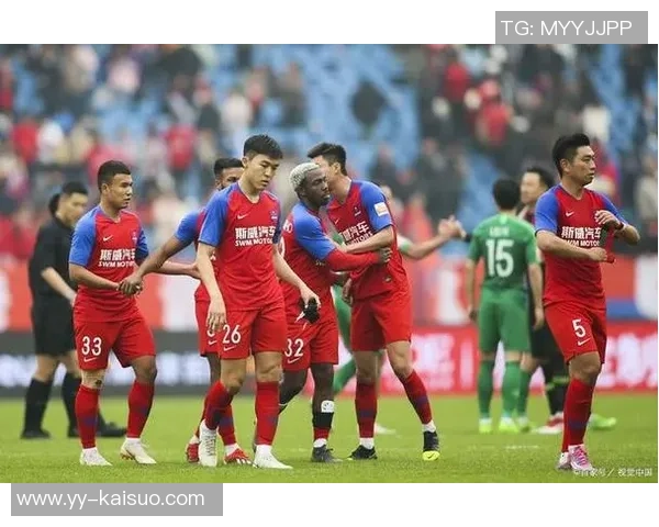 上海与重庆斯威的精彩对决揭示中超联赛新格局与球队未来发展潜力 上海与重庆斯威的精彩对决揭示中超联赛新格局与球队未来发展潜力