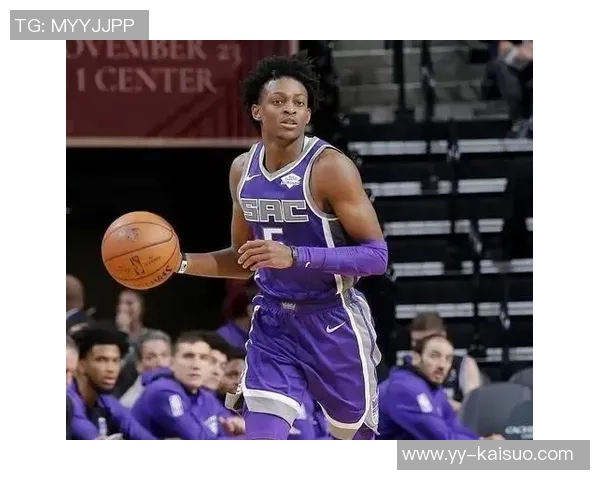 德阿隆福克斯引领国王崛起展现年轻球员的无限潜力与未来希望